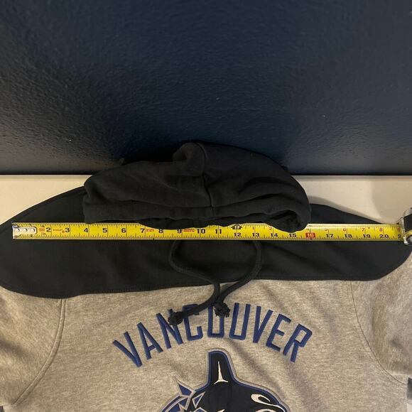 NHL Vancouver Sharks Hockey Sweatshirt - Picture 6 of 10